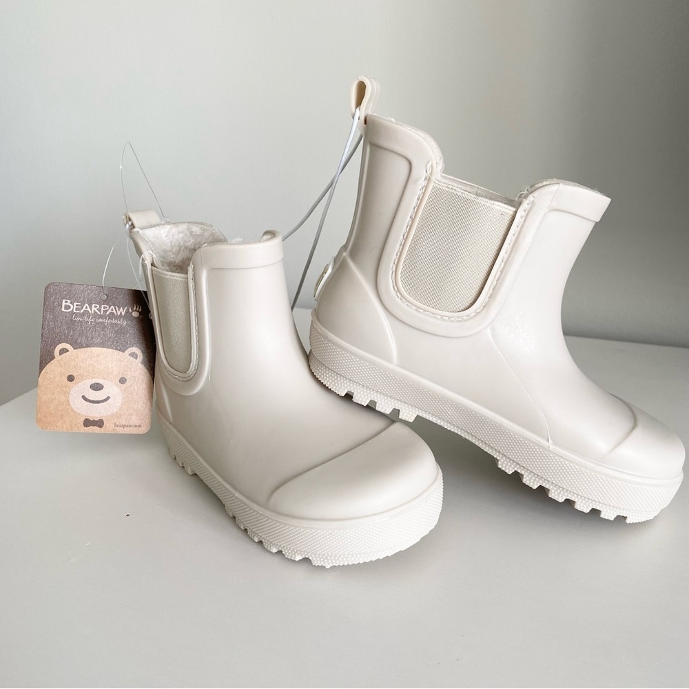BearPaw Kids Cream Grey Neutral Chelsea Rain Boots - Slip-On Waterproof Boots